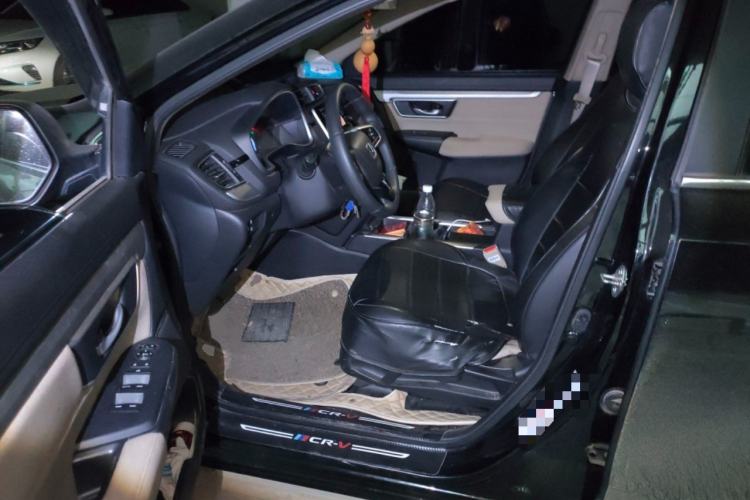 Used Honda CR-V 2021 240TURBO CVT 2WD Comfort Version Interior 3
