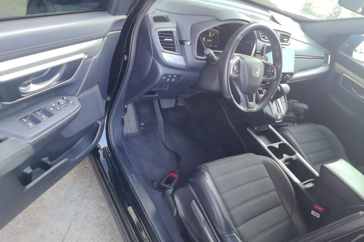 Used Honda CR-V 2021 240TURBO CVT Two-Wheel Drive Urban Edition Interior 3