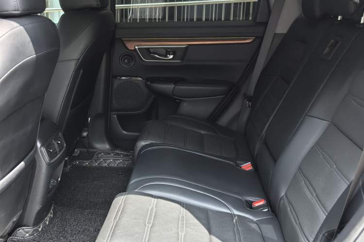 Used Honda CR-V 2021 240TURBO CVT 2WD Fashion Edition Interior 3