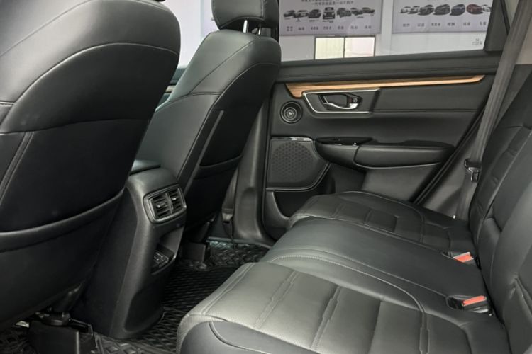 Used Honda CR-V 2021 240TURBO CVT 2WD Fashion Edition Interior 3