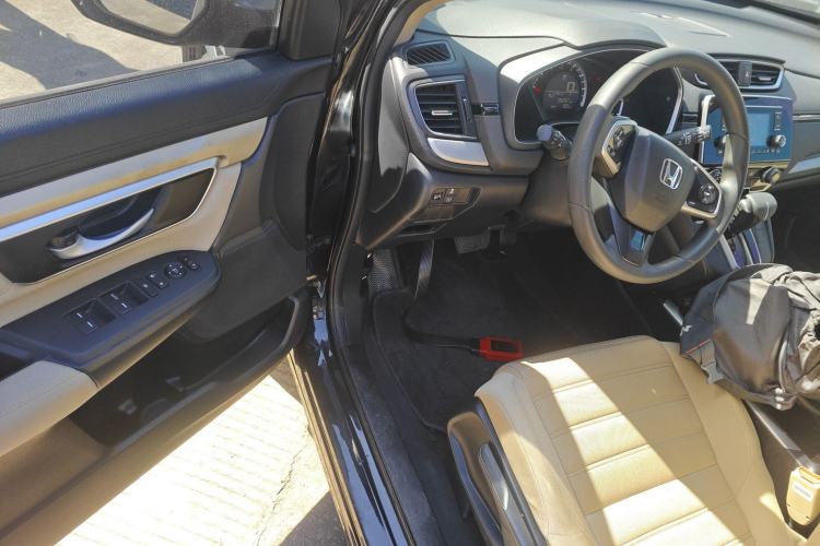 Used Honda CR-V 2021 240TURBO CVT 2WD Comfort Version Interior 3