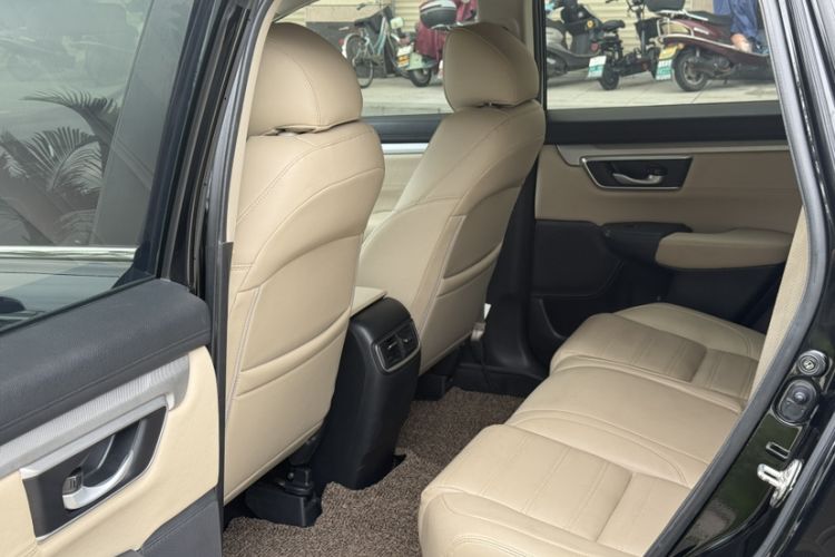 Used Honda CR-V 2021 240TURBO CVT 2WD Comfort Version Interior 3