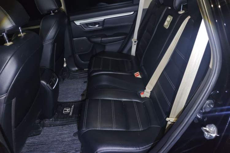 Used Honda CR-V 2021 240TURBO CVT 2WD Comfort Version Interior 4