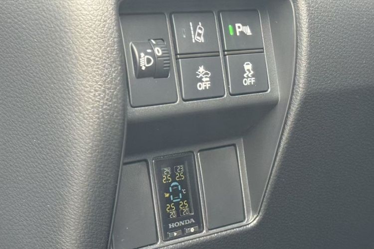 Used Honda CR-V 2021 240TURBO CVT 2WD Fashion Edition Interior 4