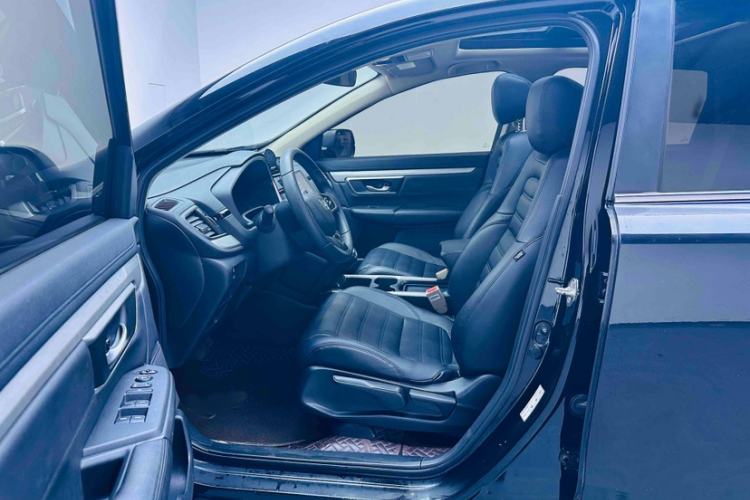 Used Honda CR-V 2021 240TURBO CVT 2WD Comfort Version Interior 4