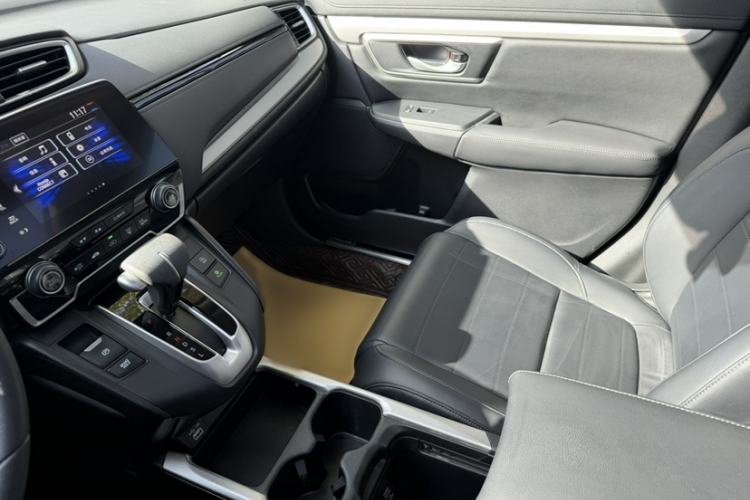 Used Honda CR-V 2021 240TURBO CVT Two-Wheel Drive Urban Edition Interior 6