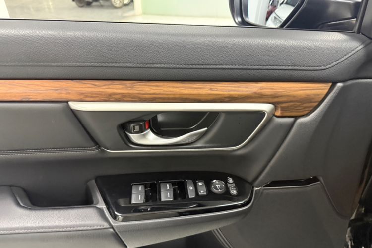 Used Honda CR-V 2021 240TURBO CVT 2WD Fashion Edition Interior 7