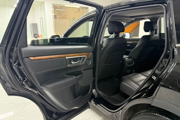 Used Honda CR-V 2021 240TURBO CVT 2WD Fashion Edition Interior 8