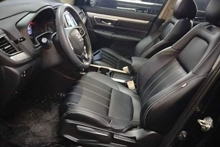 Used Honda CR-V 2021 240TURBO CVT 2WD Comfort Version Left Front Seat