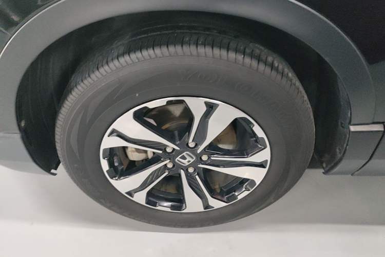 Used Honda CR-V 2021 240TURBO CVT 2WD Comfort Version Left Front Wheel Hub
