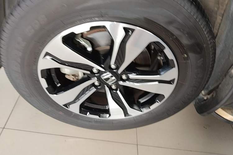 Used Honda CR-V 2021 240TURBO CVT 2WD Comfort Version Left Front Wheel Hub