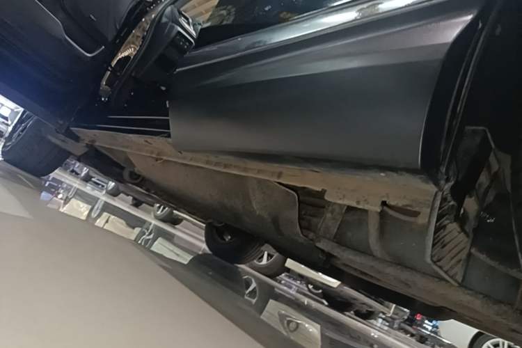 Used Honda CR-V 2021 240TURBO CVT 2WD Fashion Edition Left Side Sill