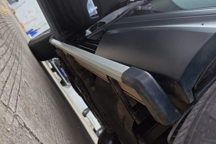 Used Honda CR-V 2021 240TURBO CVT 2WD Comfort Version Left Side Sill