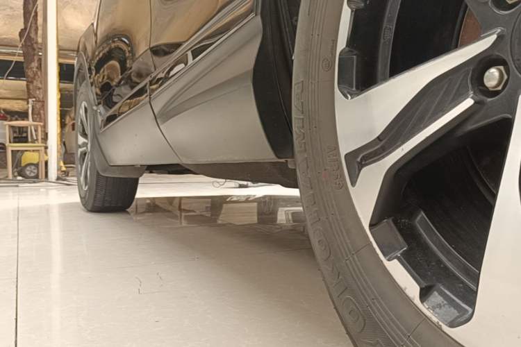 Used Honda CR-V 2021 240TURBO CVT 2WD Comfort Version Left Side Sill