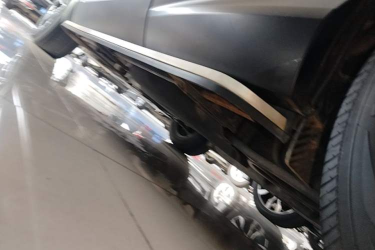 Used Honda CR-V 2021 240TURBO CVT 2WD Comfort Version Left Side Sill