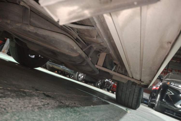 Used Honda CR-V 2021 240TURBO CVT 2WD Comfort Version Left Side Sill