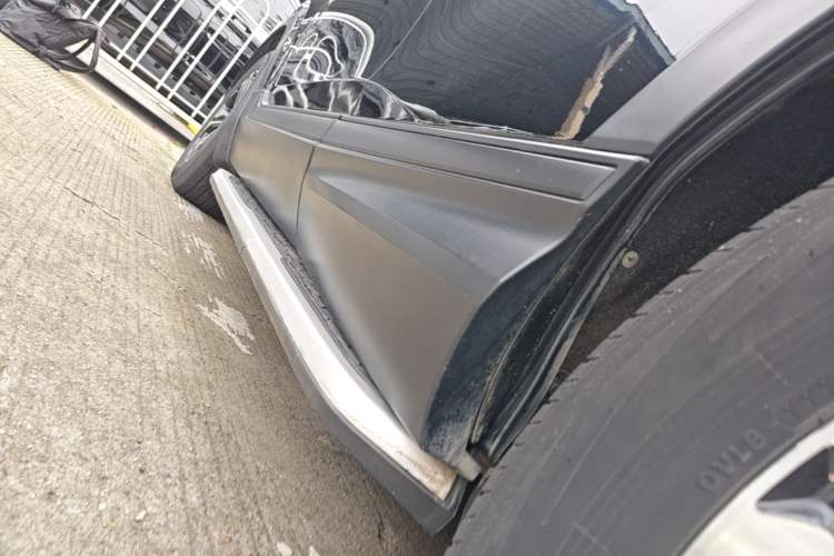 Used Honda CR-V 2021 240TURBO CVT 2WD Comfort Version Left Side Sill