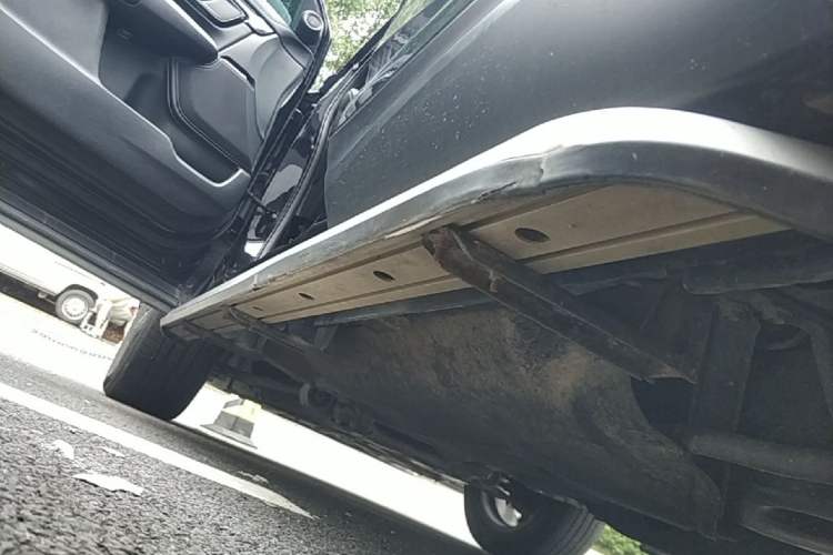 Used Honda CR-V 2021 240TURBO CVT 2WD Black Jazz Edition Left Side Sill