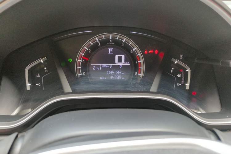 Used Honda CR-V 2021 240TURBO CVT 2WD Comfort Version Odometer Close Up