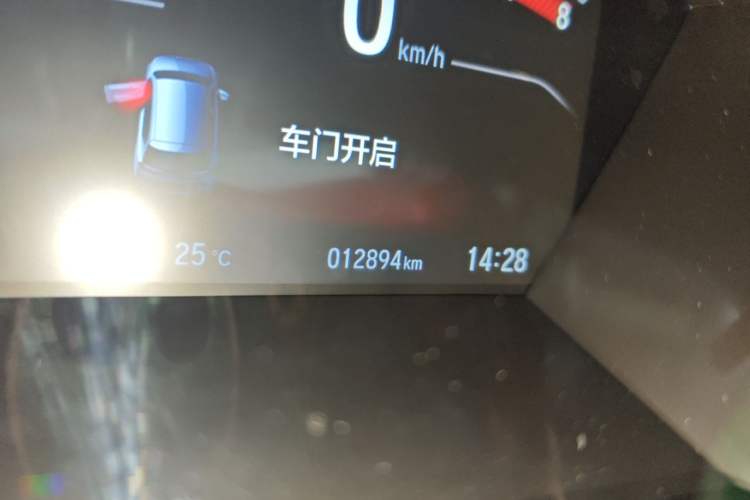 Used Honda CR-V 2021 240TURBO CVT 2WD Fashion Edition Odometer Close Up