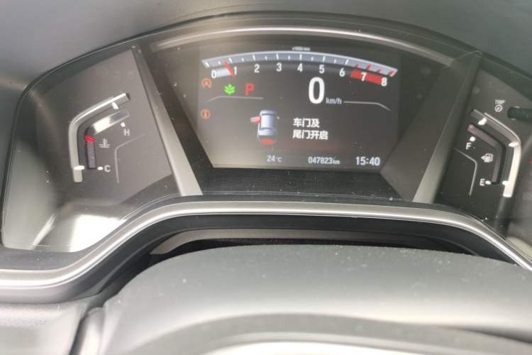 Used Honda CR-V 2021 240TURBO CVT 2WD Fashion Edition Odometer Close Up