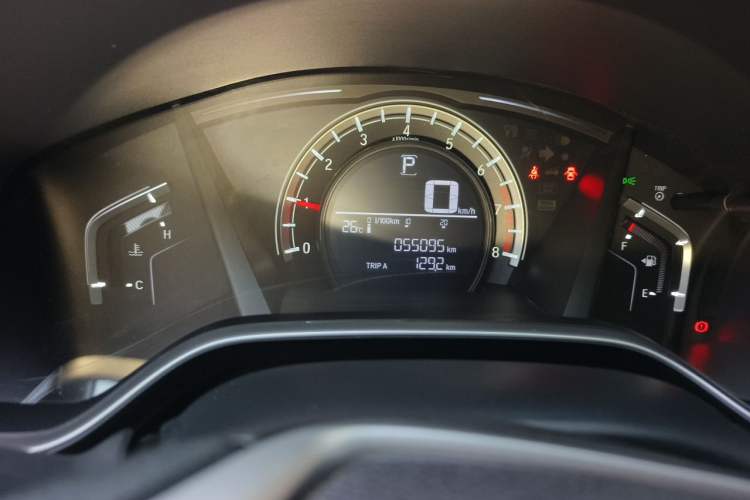 Used Honda CR-V 2021 240TURBO CVT 2WD Comfort Version Odometer Close Up