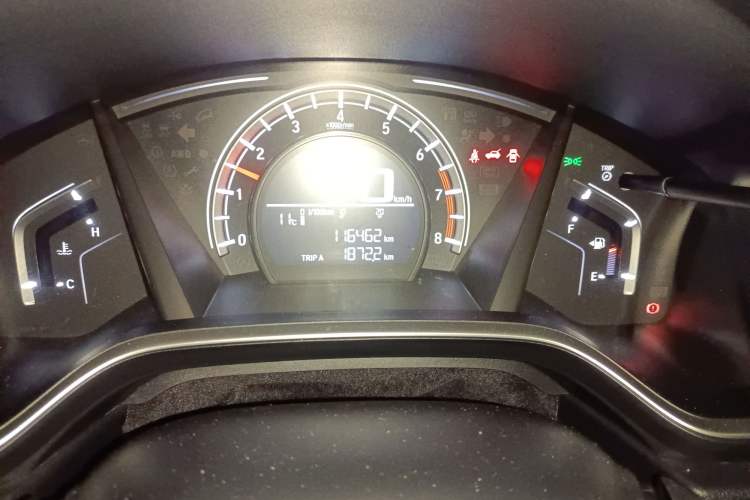 Used Honda CR-V 2021 240TURBO CVT 2WD Comfort Version Odometer Close Up