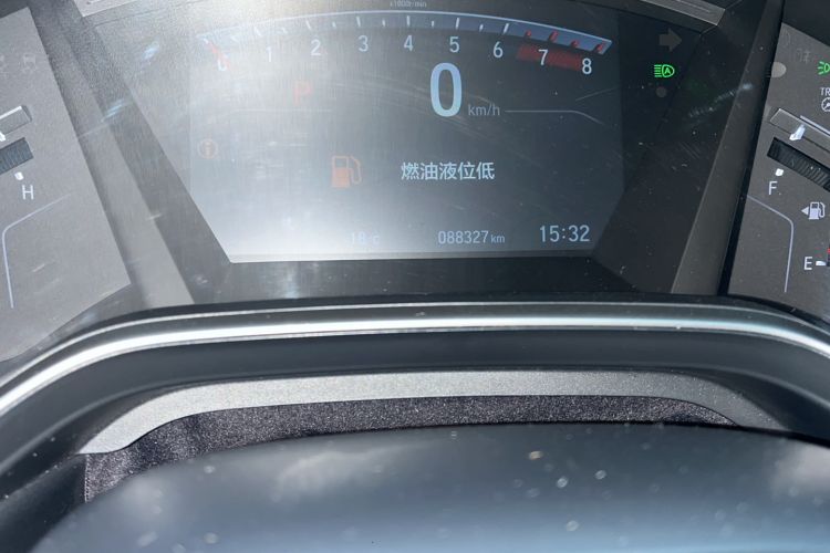 Used Honda CR-V 2021 240TURBO CVT 2WD Fashion Edition Odometer Close Up