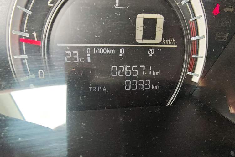 Used Honda CR-V 2021 240TURBO CVT 2WD Comfort Version Odometer Close Up