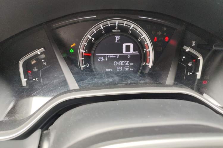 Used Honda CR-V 2021 240TURBO CVT 2WD Comfort Version Odometer Close Up