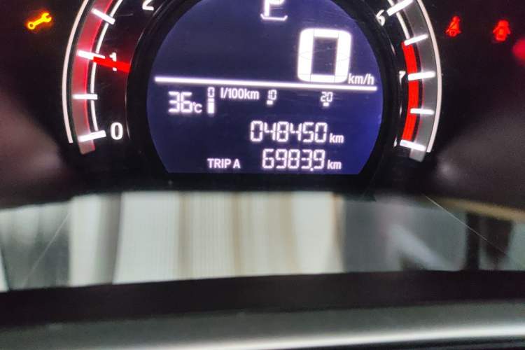 Used Honda CR-V 2021 240TURBO CVT 2WD Comfort Version Odometer Close Up