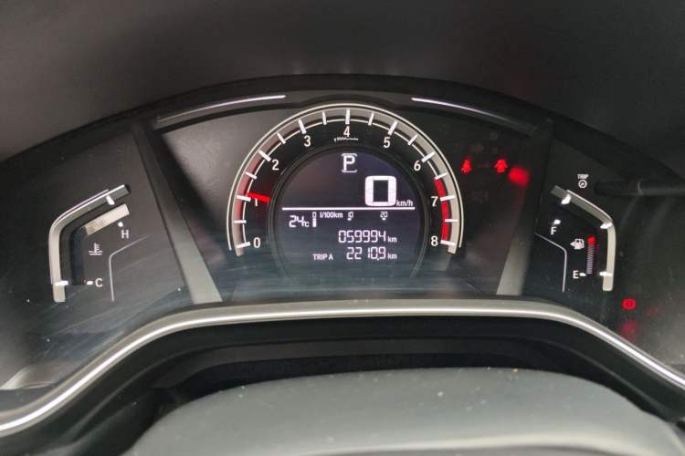 Used Honda CR-V 2021 240TURBO CVT 2WD Comfort Version Odometer Close Up