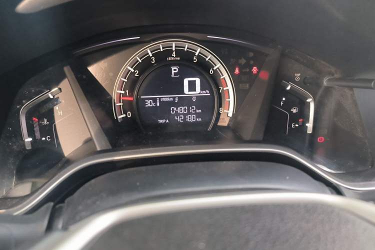 Used Honda CR-V 2021 240TURBO CVT 2WD Comfort Version Odometer Close Up