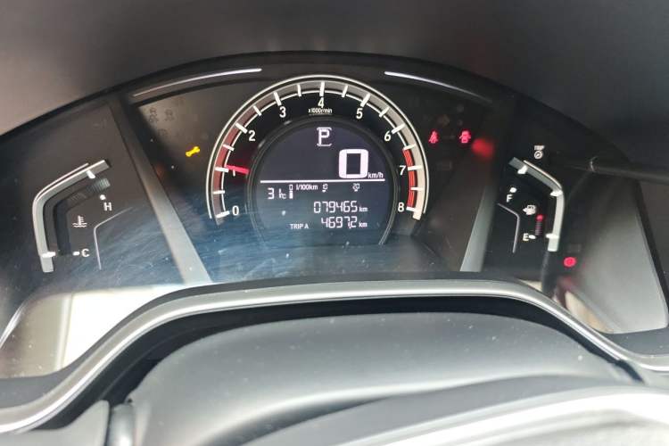 Used Honda CR-V 2021 240TURBO CVT 2WD Comfort Version Odometer Close Up