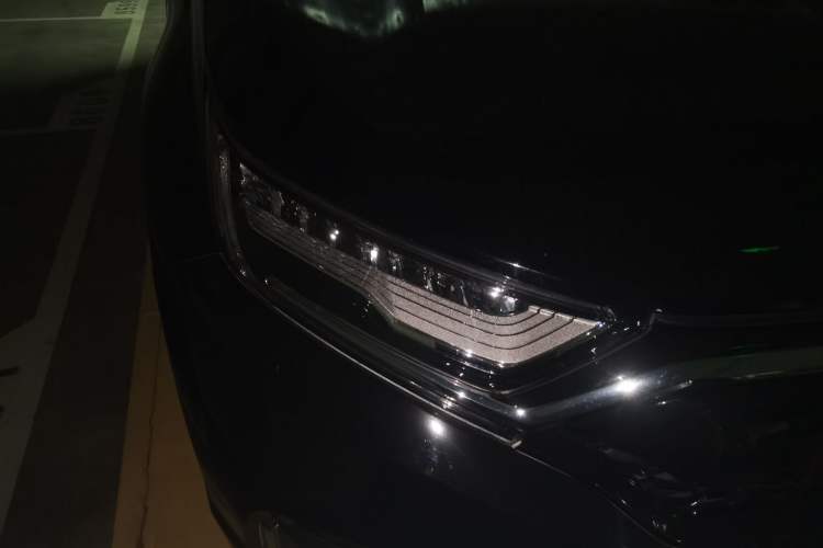 Used Honda CR-V 2021 240TURBO CVT 2WD Fashion Edition Right Front Headlight