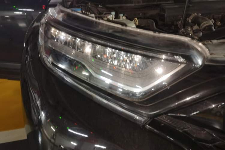 Used Honda CR-V 2021 240TURBO CVT 2WD Fashion Edition Right Front Headlight