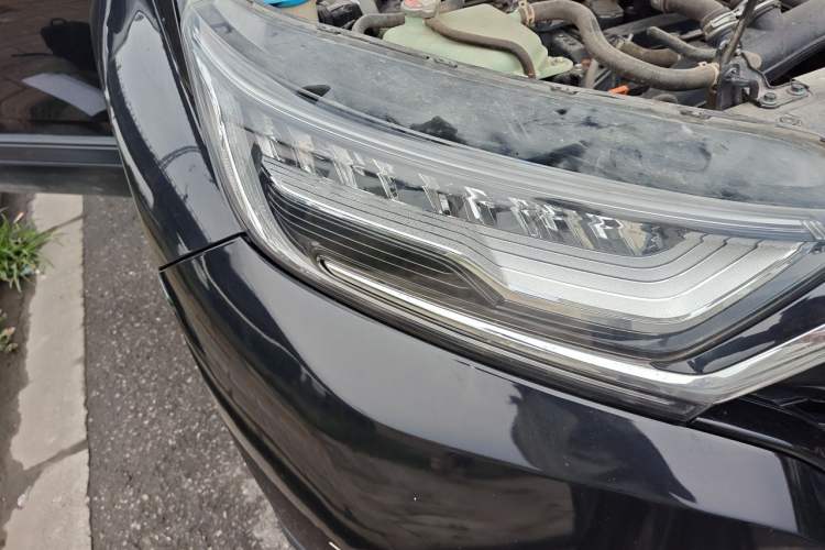 Used Honda CR-V 2021 240TURBO CVT 2WD Comfort Version Right Front Headlight