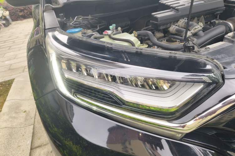 Used Honda CR-V 2021 240TURBO CVT 2WD Comfort Version Right Front Headlight