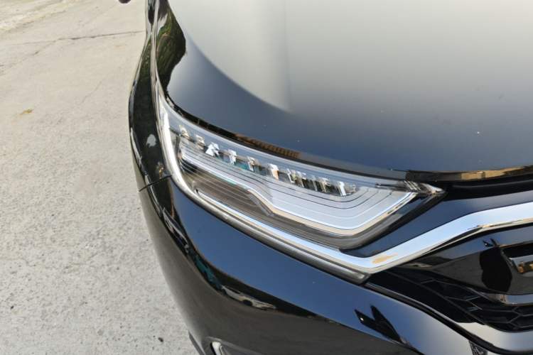 Used Honda CR-V 2021 240TURBO CVT 2WD Fashion Edition Right Front Headlight