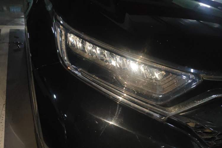 Used Honda CR-V 2021 240TURBO CVT 2WD Black Jazz Edition Right Front Headlight