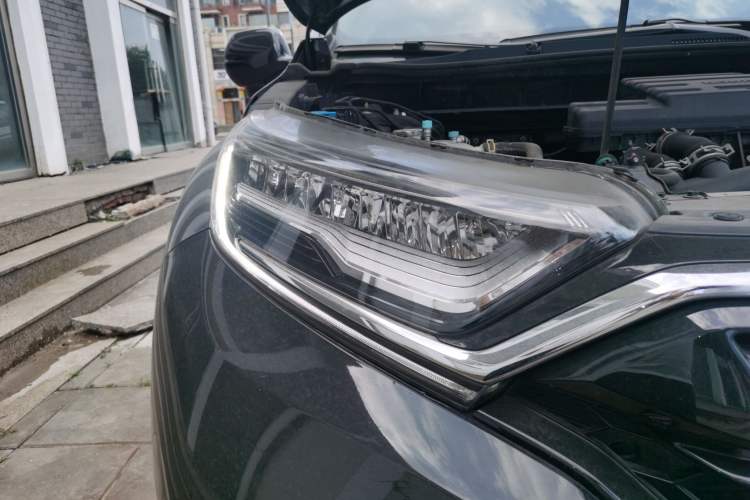 Used Honda CR-V 2021 240TURBO CVT 2WD Fashion Edition Right Front Headlight