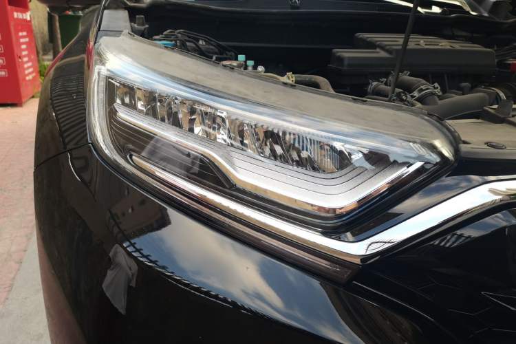 Used Honda CR-V 2021 240TURBO CVT 2WD Fashion Edition Right Front Headlight