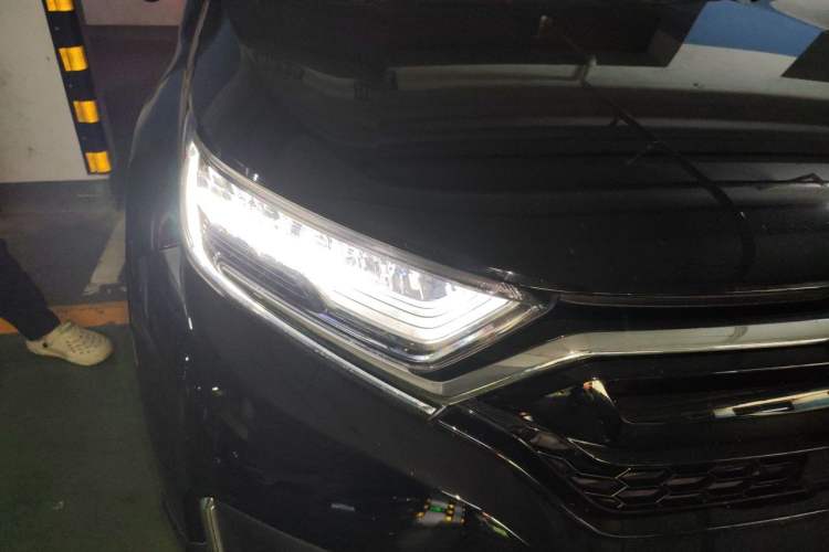 Used Honda CR-V 2021 240TURBO CVT 2WD Fashion Edition Right Front Headlight