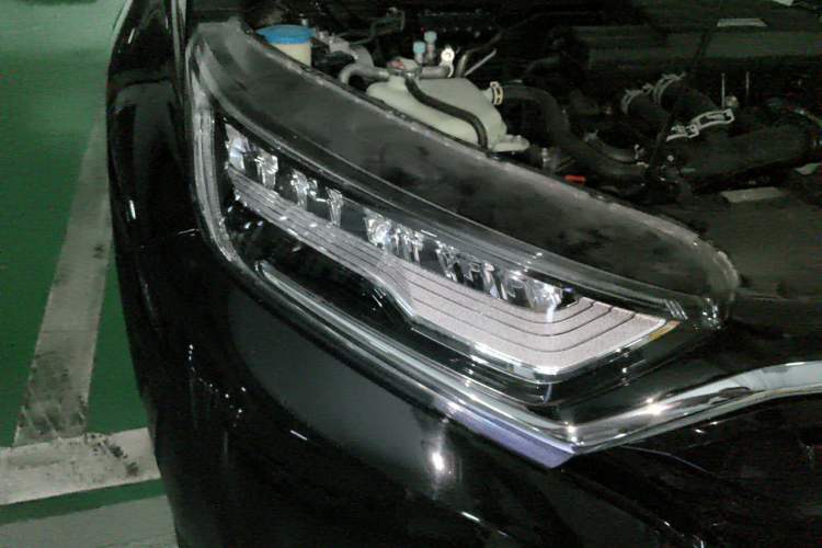 Used Honda CR-V 2021 240TURBO CVT 2WD Fashion Edition Right Front Headlight