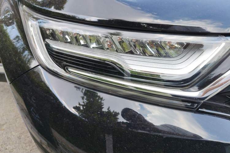 Used Honda CR-V 2021 240TURBO CVT 2WD Fashion Edition Right Front Headlight