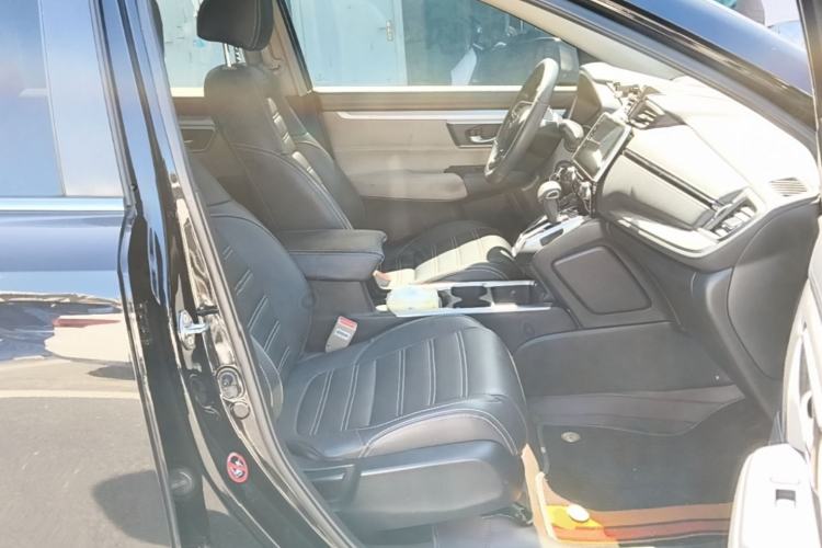 Used Honda CR-V 2021 240TURBO CVT 2WD Comfort Version Right Front Seat