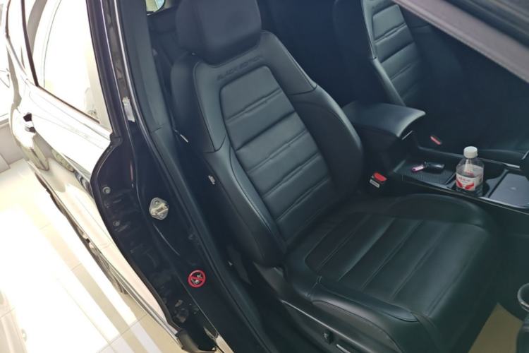 Used Honda CR-V 2021 240TURBO CVT 2WD Black Jazz Edition Right Front Seat