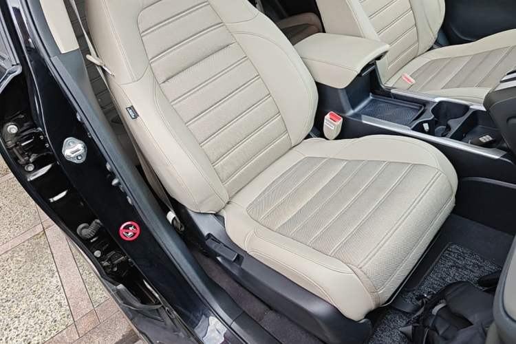 Used Honda CR-V 2021 240TURBO CVT Two-Wheel Drive Urban Edition Right Front Seat