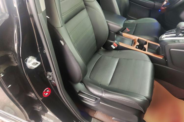 Used Honda CR-V 2021 240TURBO CVT Two-Wheel Drive Urban Edition Right Front Seat