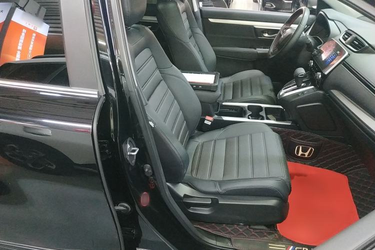 Used Honda CR-V 2021 240TURBO CVT Two-Wheel Drive Urban Edition Right Front Seat